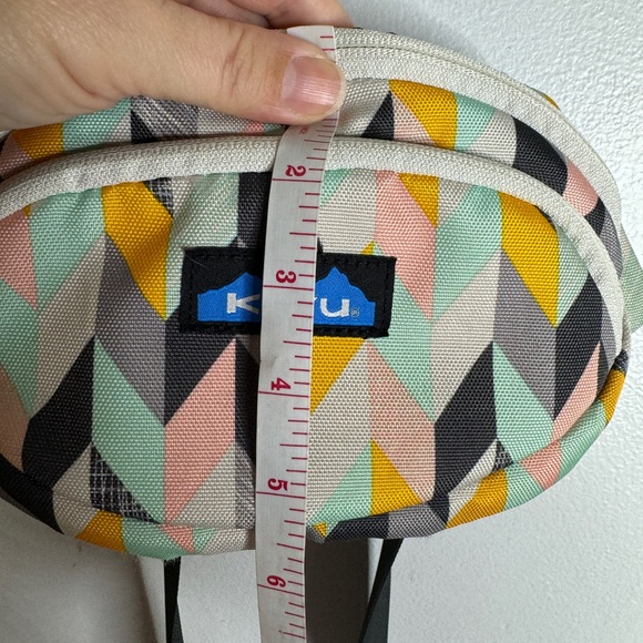 Kavu Multicolor 2 Pocket Belt Bag Fanny Pack CP - Picture 7 of 7